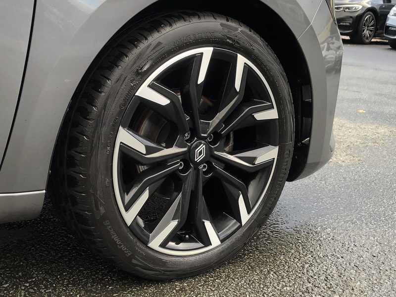 Renault Clio TCe techno - U1830