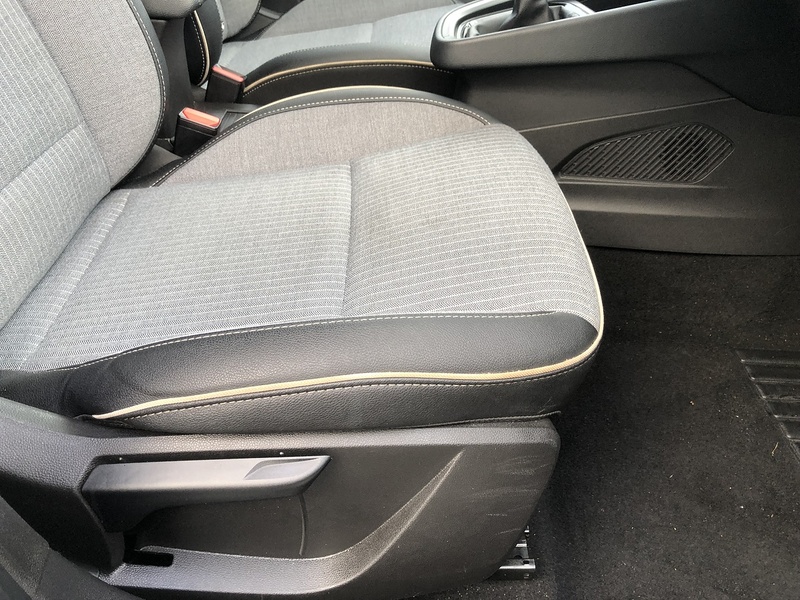 Renault Clio TCe techno - U1830