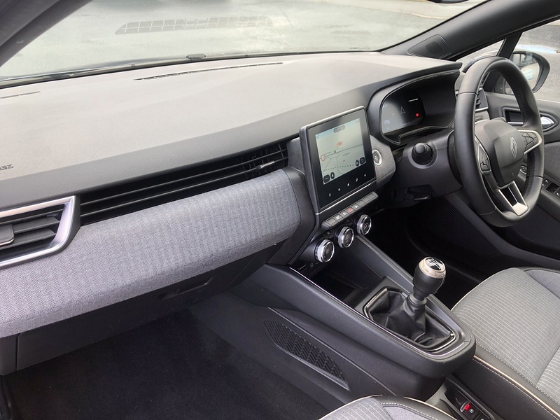 Renault Clio TCe techno - U1830