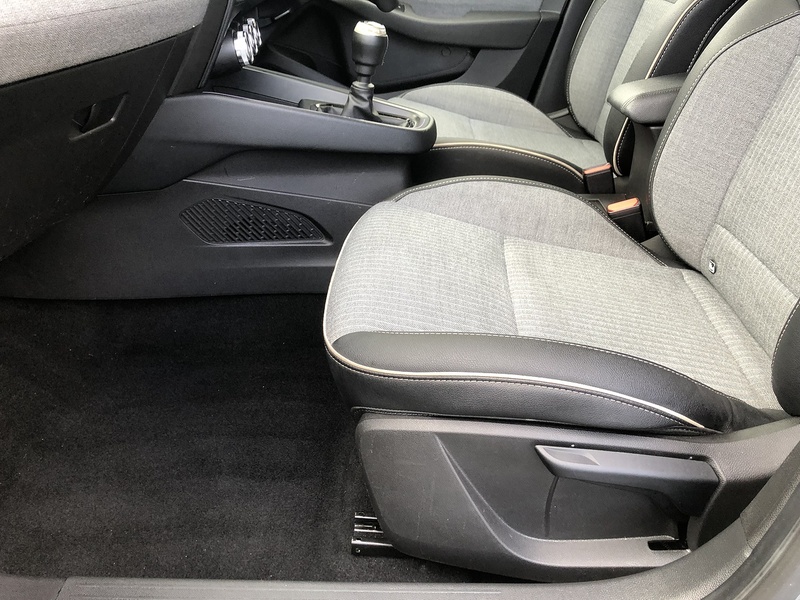 Renault Clio TCe techno - U1830