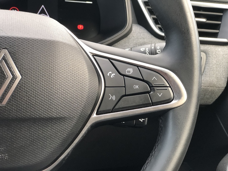 Renault Clio TCe techno - U1830