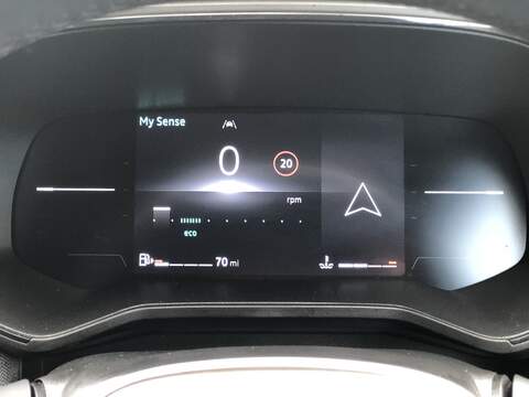 Renault Clio TCe techno - U1830