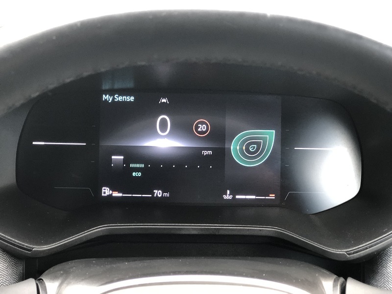 Renault Clio TCe techno - U1830