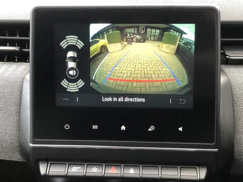 Renault Clio TCe techno - U1830