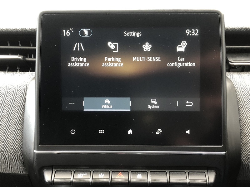 Renault Clio TCe techno - U1830