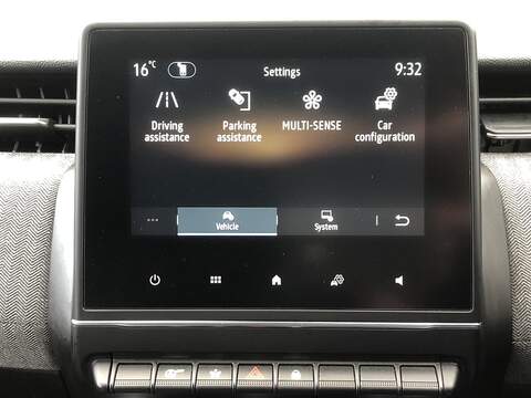 Renault Clio TCe techno - U1830