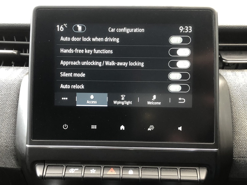 Renault Clio TCe techno - U1830