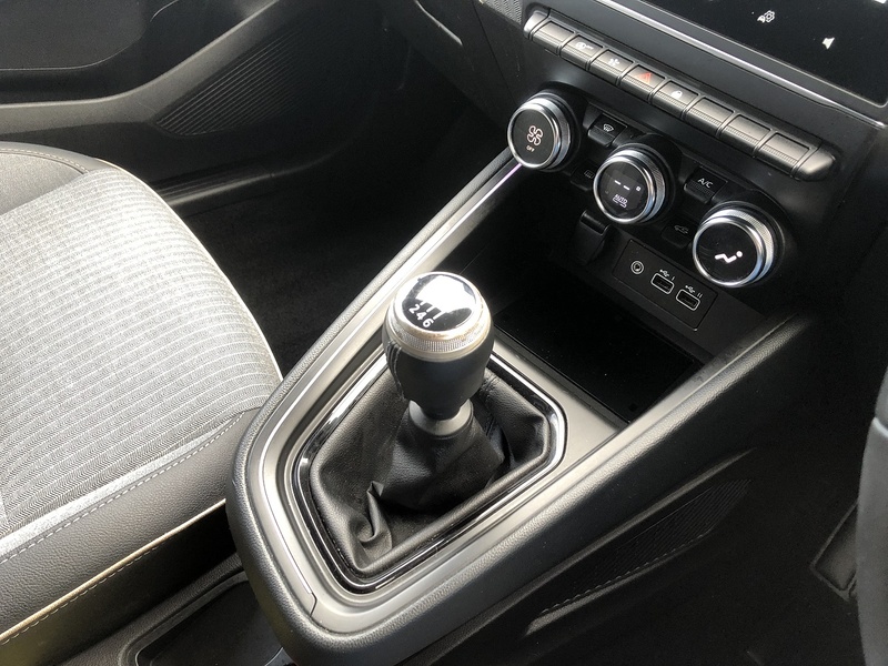 Renault Clio TCe techno - U1830