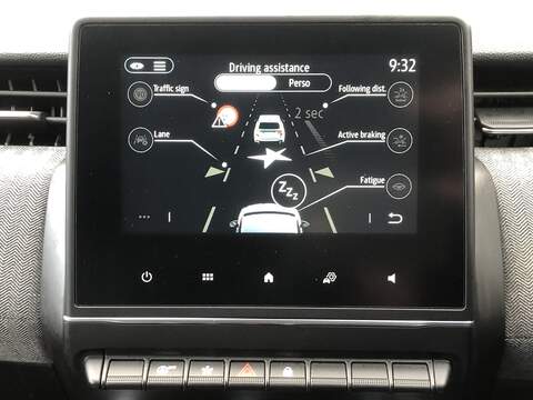 Renault Clio TCe techno - U1830