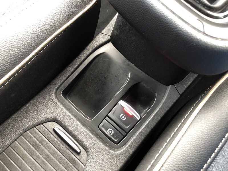 Renault Clio TCe techno - U1830