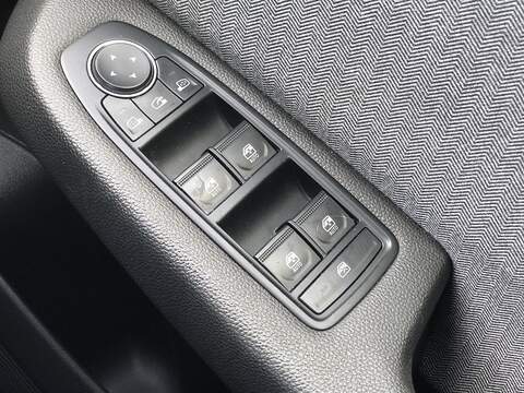 Renault Clio TCe techno - U1830