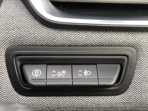 Renault Clio TCe techno - U1830