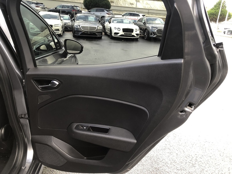 Renault Clio TCe techno - U1830