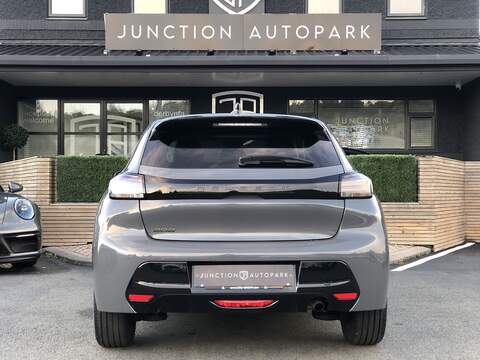 Peugeot 208 PureTech Allure - U1832