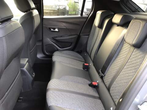 Peugeot 208 PureTech Allure - U1832