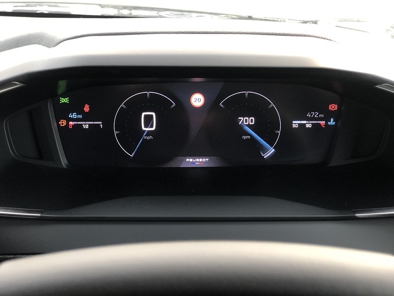 Peugeot 208 PureTech Allure - U1832