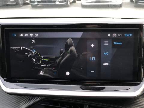 Peugeot 208 PureTech Allure - U1832