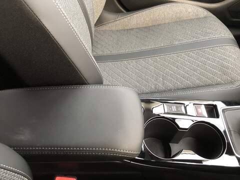 Peugeot 208 PureTech Allure - U1832