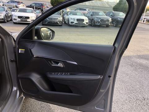 Peugeot 208 PureTech Allure - U1832