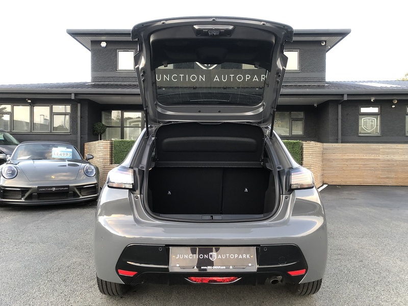 Peugeot 208 PureTech Allure - U1832