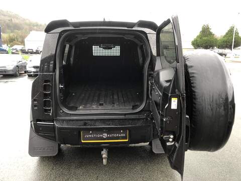 Land Rover Defender 110 D250 MHEV S - U1854