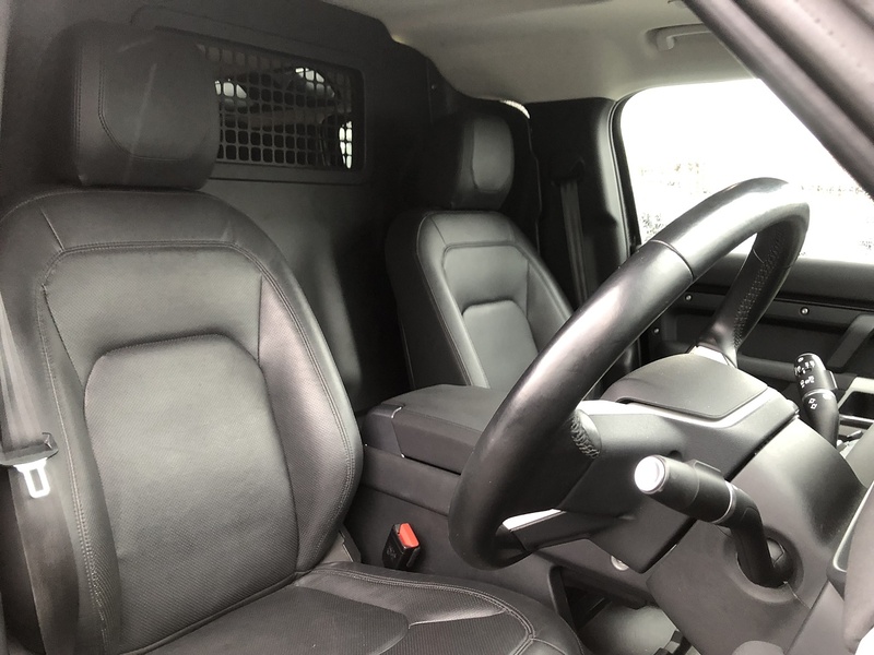 Land Rover Defender 110 D250 MHEV S - U1854