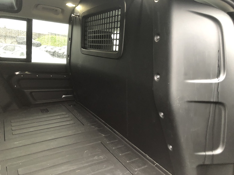 Land Rover Defender 110 D250 MHEV S - U1854