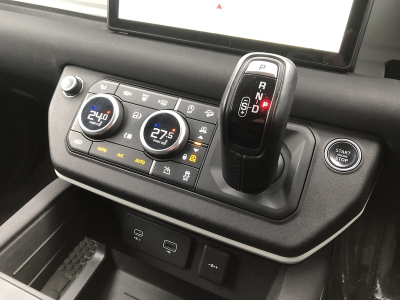 Land Rover Defender 110 D250 MHEV S - U1854