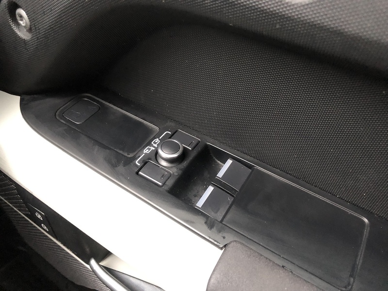 Land Rover Defender 110 D250 MHEV S - U1854