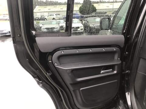 Land Rover Defender 110 D250 MHEV S - U1854