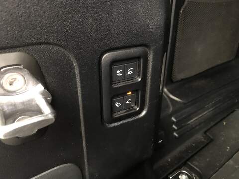 Land Rover Defender 110 D250 MHEV S - U1854