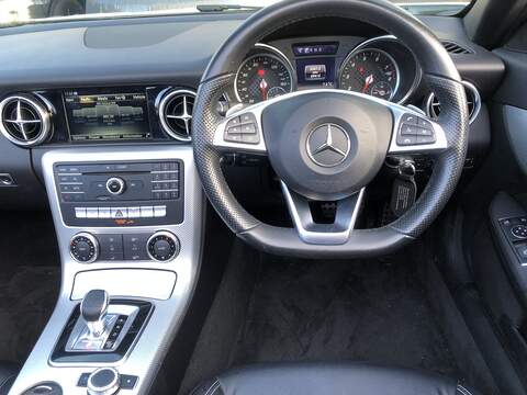 Mercedes-Benz SLC SLC300 AMG Line - U1871