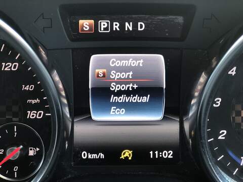 Mercedes-Benz SLC SLC300 AMG Line - U1871