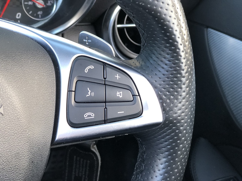 Mercedes-Benz SLC SLC300 AMG Line - U1871