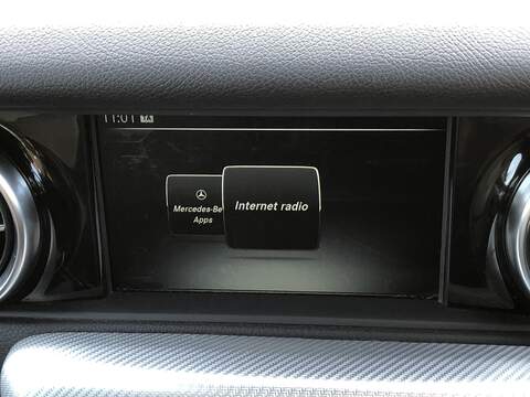 Mercedes-Benz SLC SLC300 AMG Line - U1871