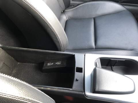 Mercedes-Benz SLC SLC300 AMG Line - U1871