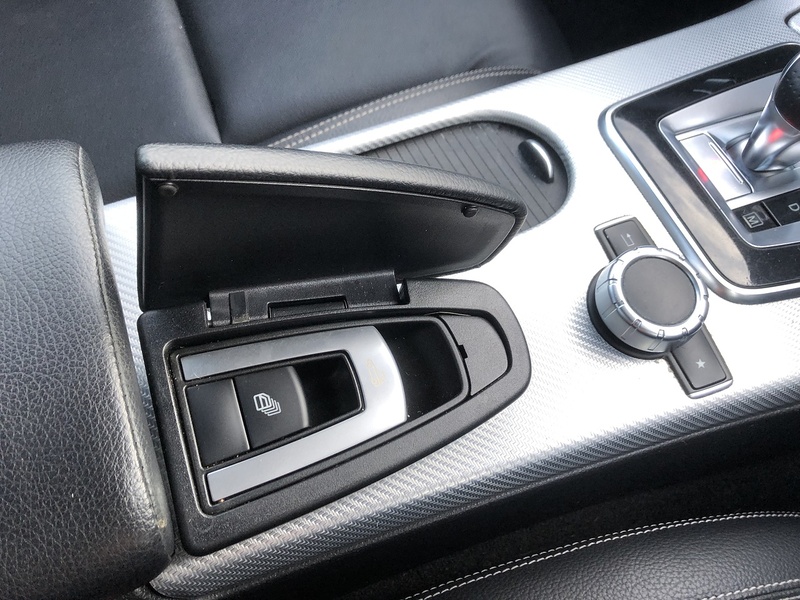 Mercedes-Benz SLC SLC300 AMG Line - U1871