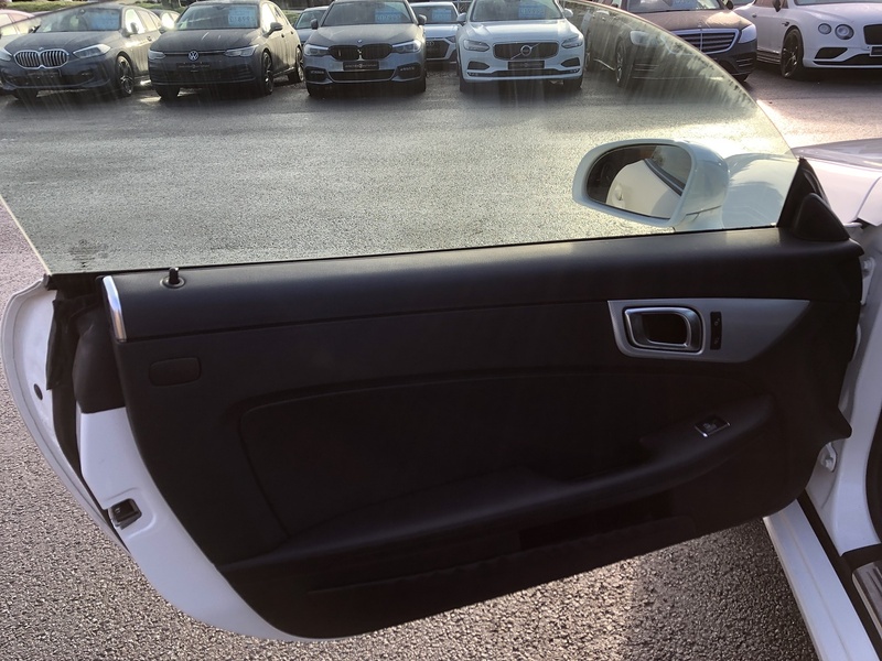 Mercedes-Benz SLC SLC300 AMG Line - U1871