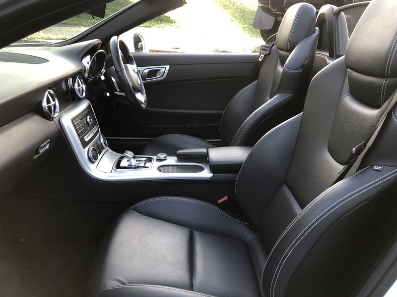 Mercedes-Benz SLC SLC300 AMG Line - U1871