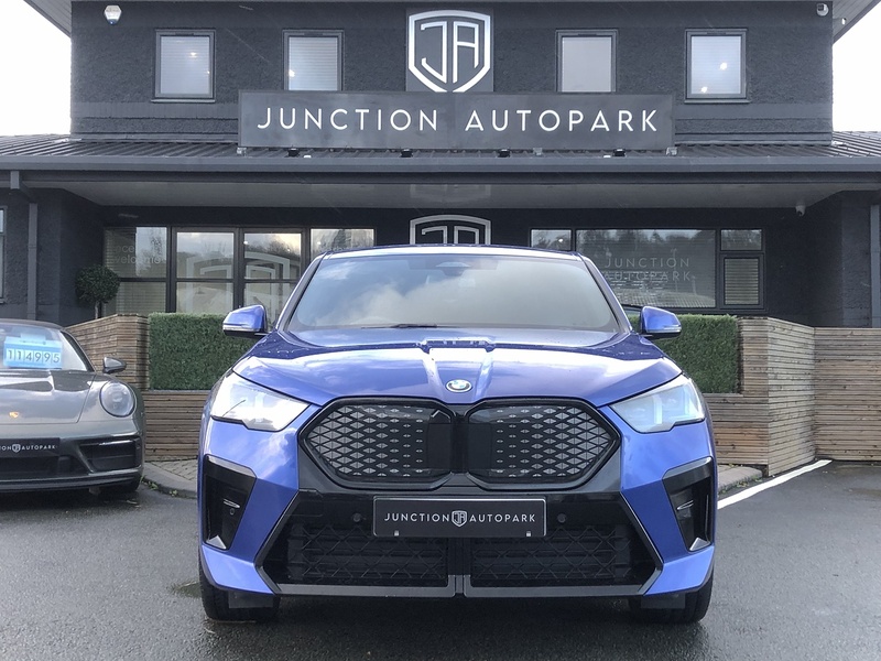 BMW iX2 30 M Sport - U1872