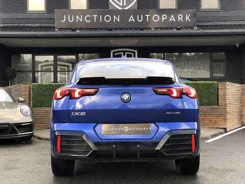 BMW iX2 30 M Sport - U1872