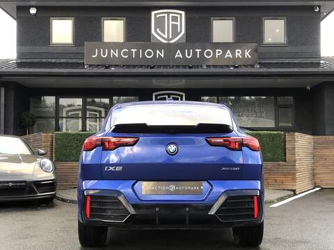 BMW iX2 30 M Sport - U1872