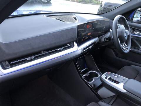 BMW iX2 30 M Sport - U1872