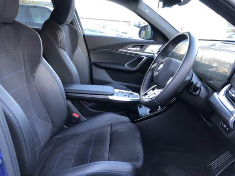 BMW iX2 30 M Sport - U1872