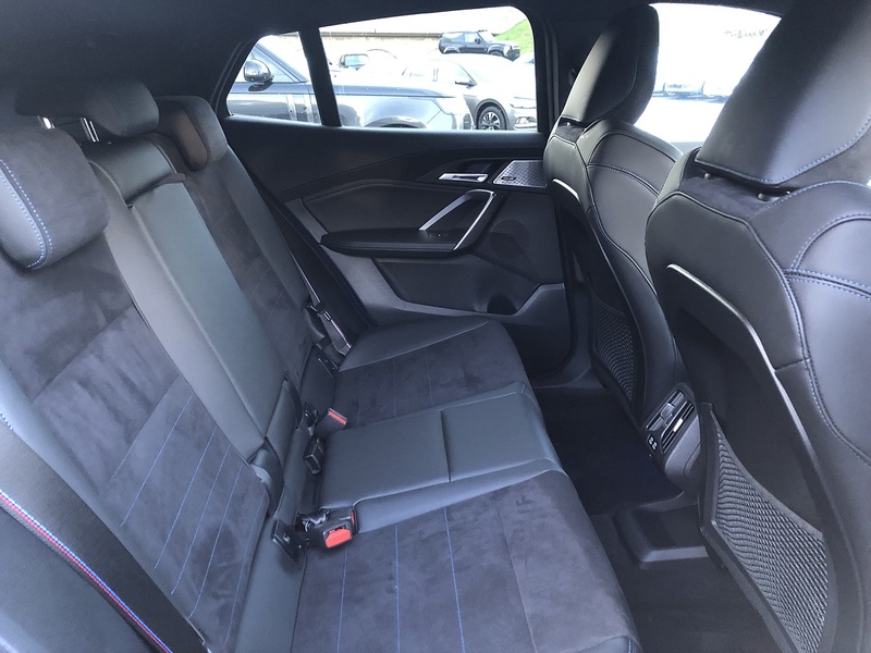 BMW iX2 30 M Sport - U1872