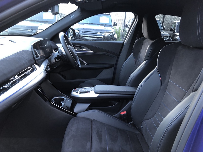 BMW iX2 30 M Sport - U1872