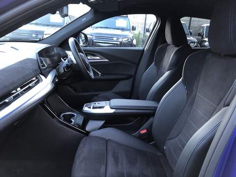 BMW iX2 30 M Sport - U1872