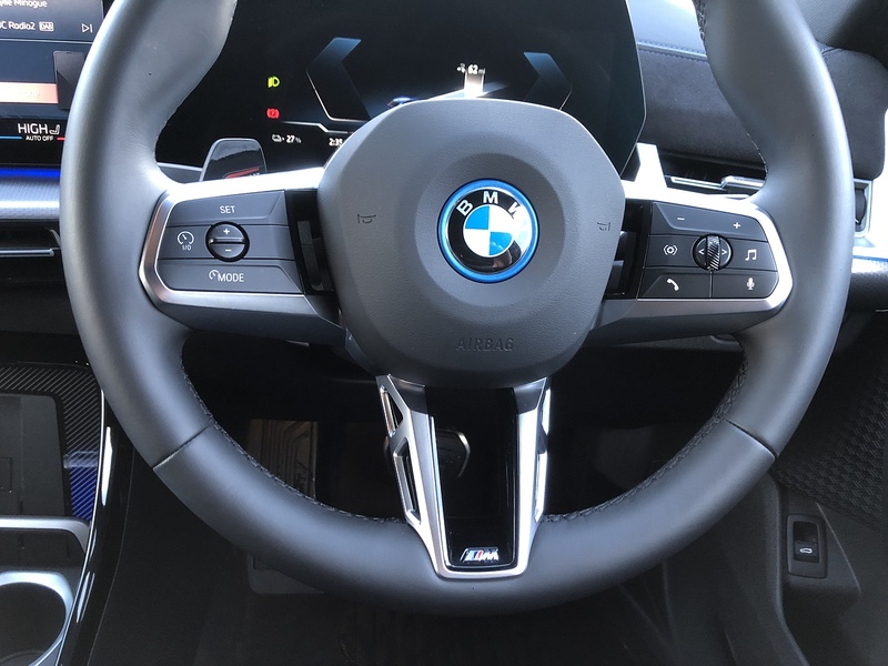 BMW iX2 30 M Sport - U1872