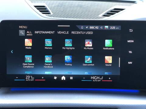 BMW iX2 30 M Sport - U1872