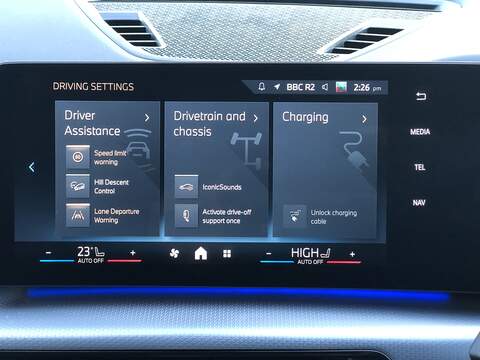 BMW iX2 30 M Sport - U1872